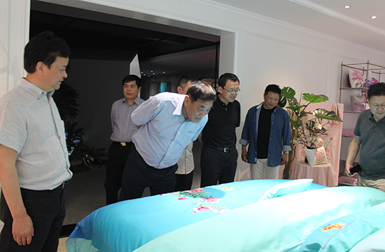 1495505984508704.jpg 2.jpg